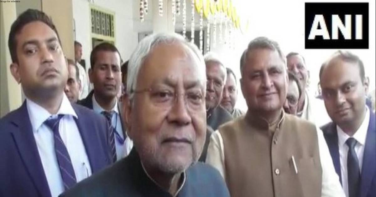 Opposition unity: Nitish Kumar to meet Akhilesh Yadav, Mamata Banerjee today